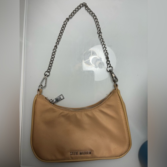 Steve Madden Handbags - Steve Madden Tan Purse